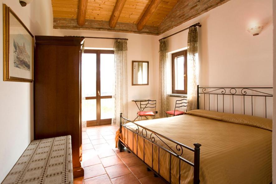 Agriturismo Antichi Poderi Gallina Нейве Екстериор снимка